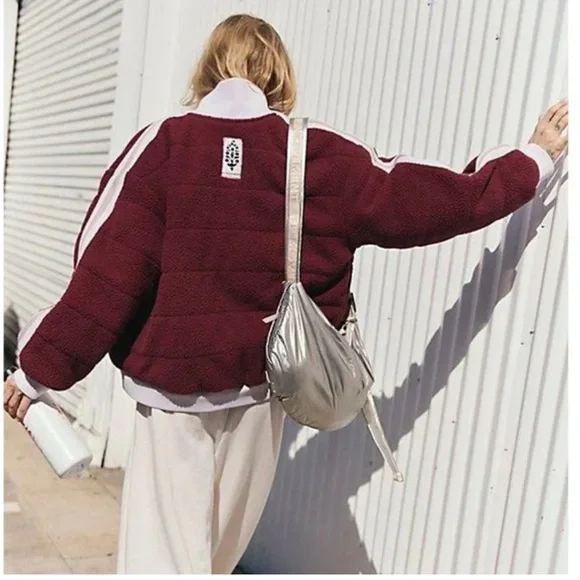 3734. FREE PEOPLE Fleecy Sherpa Scrunchy Pippa Jacket in Burgundy Red Sz S $228 - Picture 2 of 2